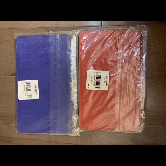 Kate spade wristlet - Picture 2 of 2